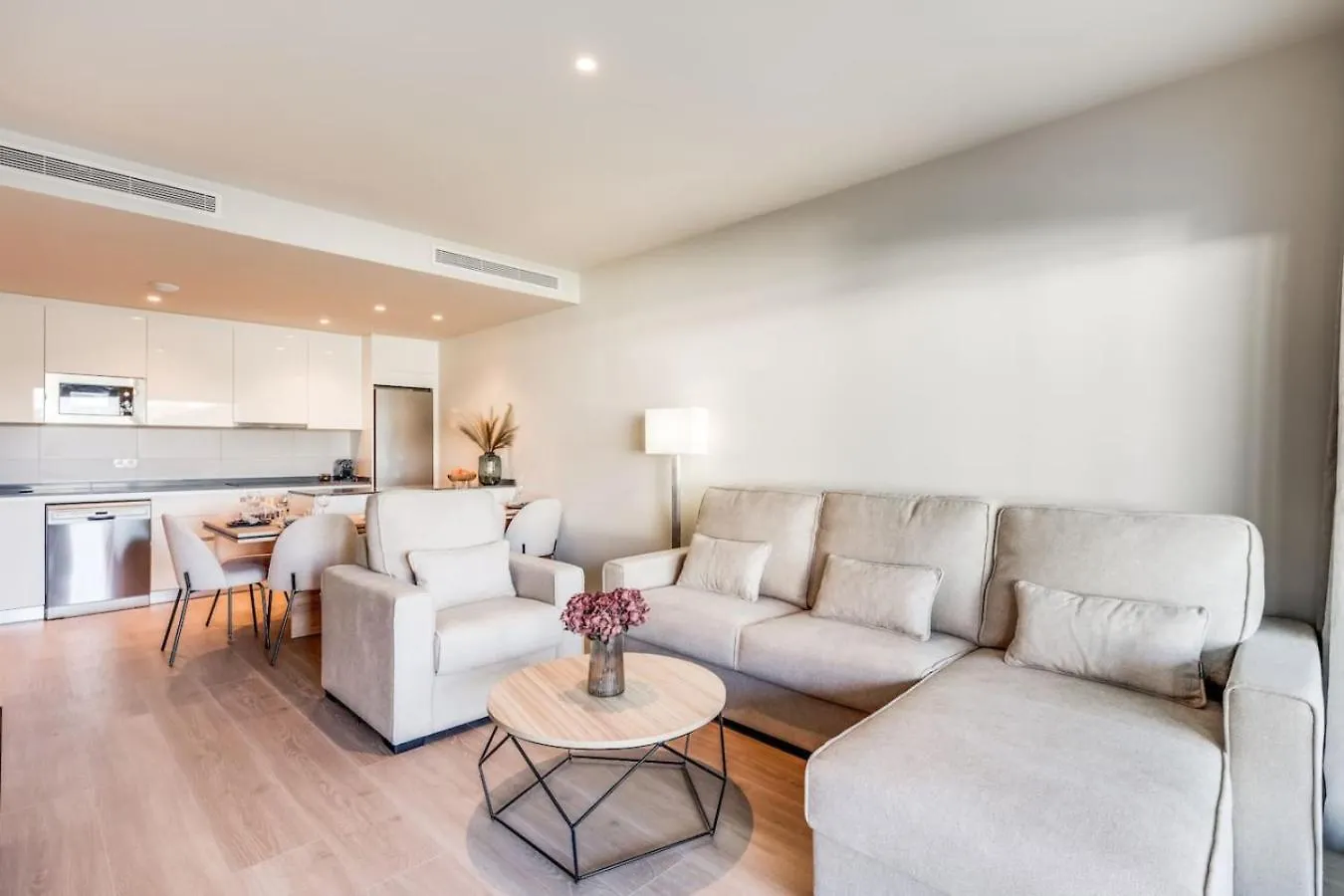 Apartment Apt. With Private Pool Wellingtonia Estepona