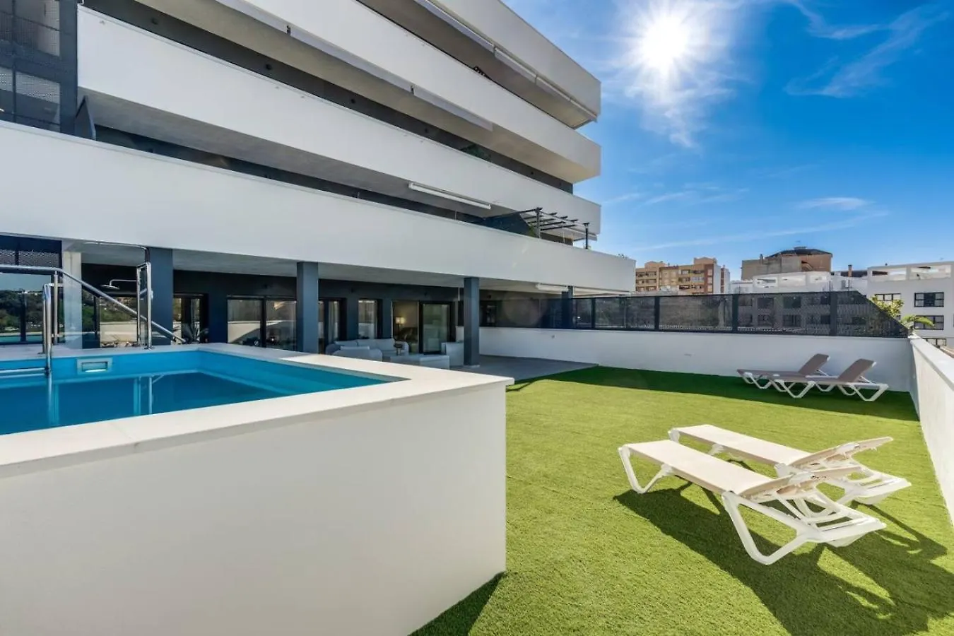 Apt. With Private Pool Wellingtonia Estepona location